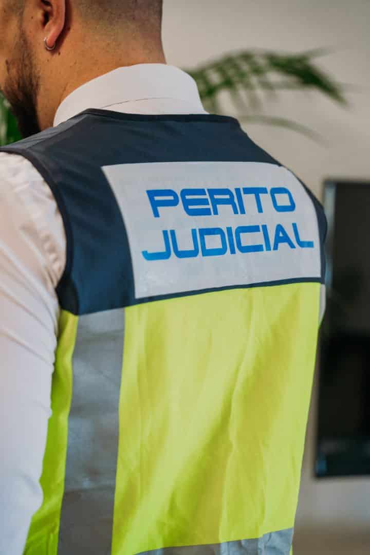 Chaleco de Joaquín Cenit de Perito judicial | Perito Judicial